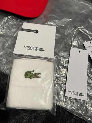 Gorra Lacoste Roja + Muñequera