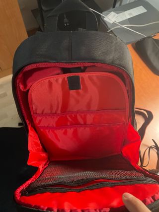 Canon EOS 2000D Cámara Digital + Accesorios