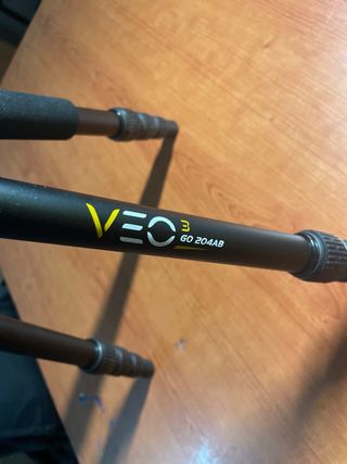 Canon EOS 2000D Cámara Digital + Accesorios