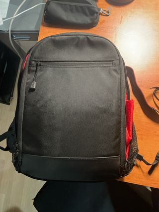 Canon EOS 2000D Cámara Digital + Accesorios