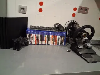 Ps4 pro +Volante con pedales 180'PS4 +teclado+ 32j