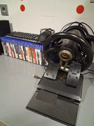 Ps4 pro +Volante con pedales 180'PS4 +teclado+ 32j