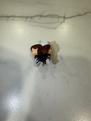 Robin y Steve atados Kinder Joy Stranger Things