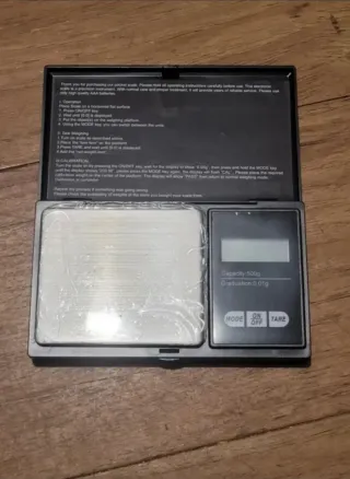 3 Bilance di precisione 500g 0,01g-2 nere e 1 grigia