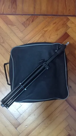 Aro de luz con trípode