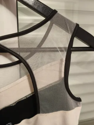 Vestido negro y blanco