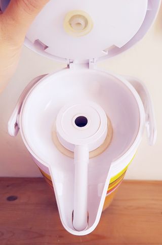 Thermos multicolor con rayas