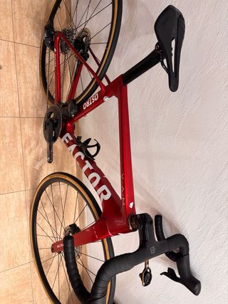 Bicicleta de carretera Factor Ostro VAM (repli)