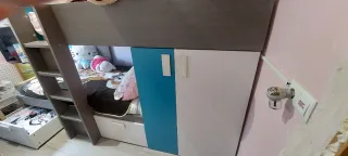 Literal; Armario y cajones incorporado