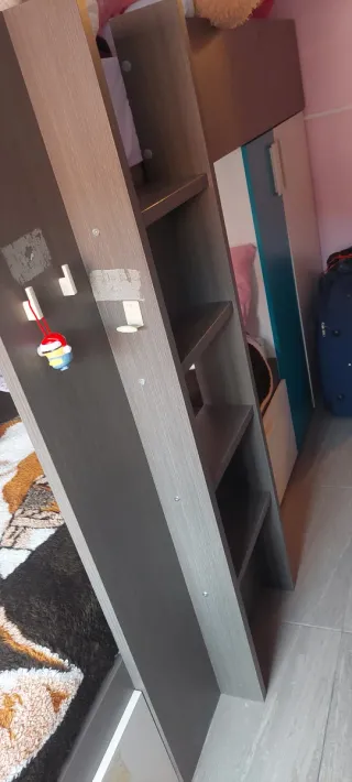 Literal; Armario y cajones incorporado