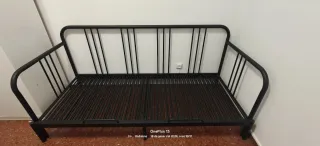 URGENT. Sofá cama FYRESDAL Ikea extraíble metal