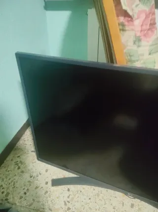LG Smart TV 43 Negra Funciona