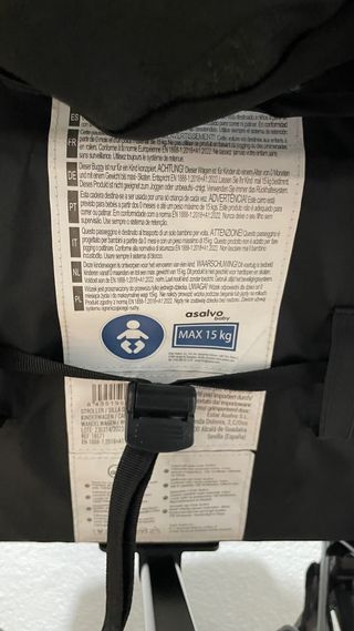 Silla de paseo negra plegable