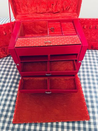 Espectacular joyero Salvador Bachiller