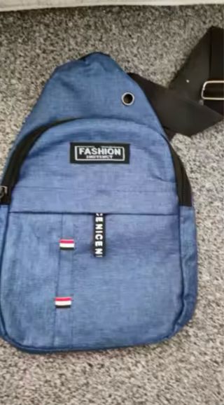 Bandolera pecho azul impermeable