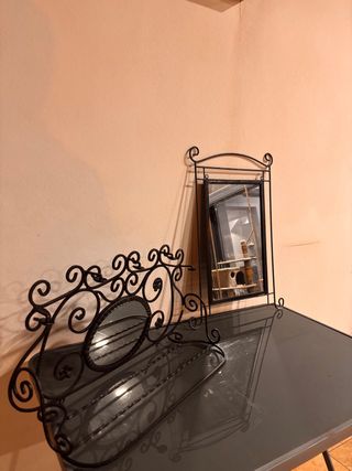 Conjunto Forja Artesanal: Espejo y Estante