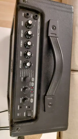 Amplificador Guitarra Fender Mustang I V2