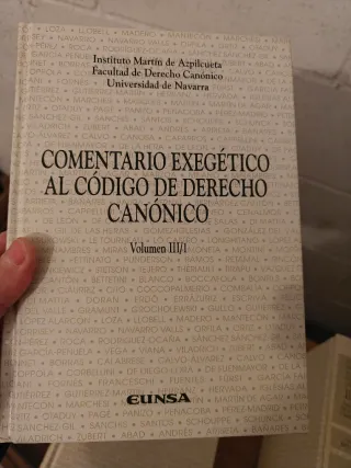 Comentario Exegético al código de derecho Canónico
