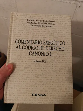 Comentario Exegético al código de derecho Canónico