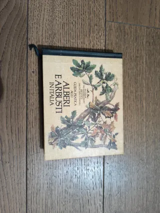 Alberi e arbusti in Italia - Guida pratica