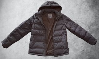 Abrigo Puffer Negro con Capucha