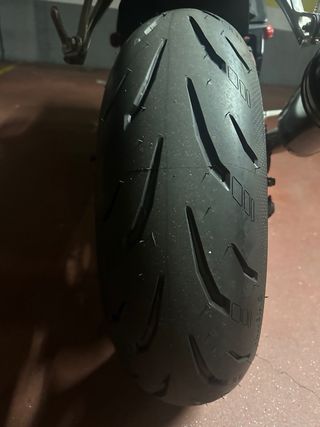 Yamaha R6 2008 Negra y Roja