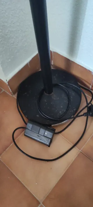 Lámpara de pie, luz regulable