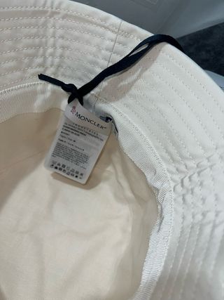 Sombrero Moncler Beige Unisex