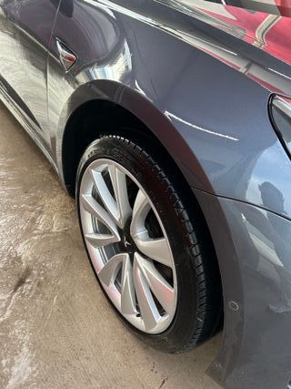 Tesla Model 3 (09/12/2020) Año