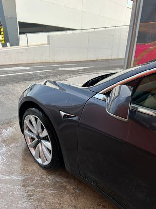 Tesla Model 3 (09/12/2020) Año