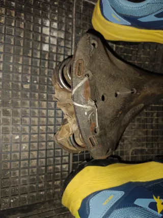 Asiento de bicicleta antiguo TRYBU