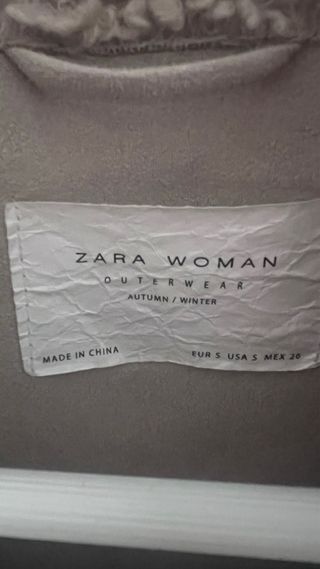 Abrigo Zara pelo beige/gris Talla M