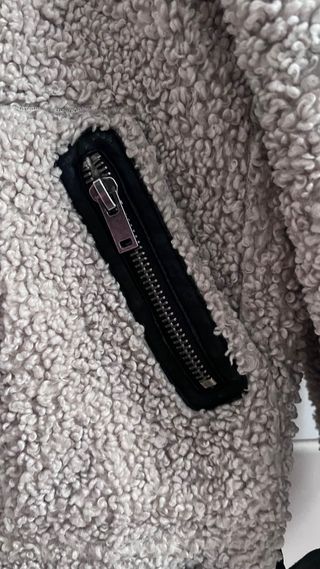 Abrigo Zara pelo beige/gris Talla M