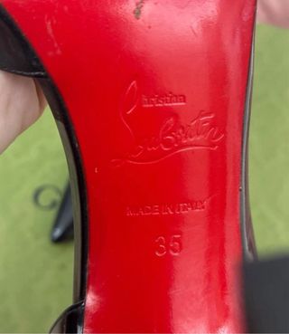 Tacones Christian Louboutin Iriza Negros