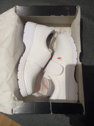 Zuecos Enfermera Dian Blanco