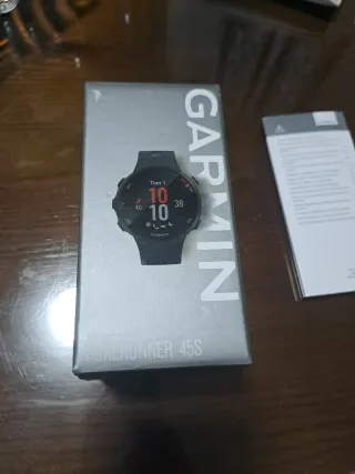 Reloj Garmin Forerunner 45S Negro