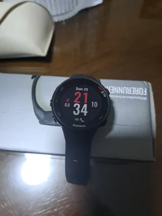 Reloj Garmin Forerunner 45S Negro