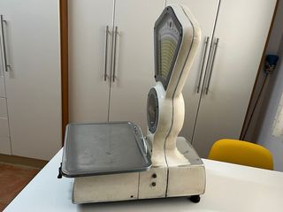 Báscula antigua Mobba