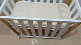 Minicuna con ruedas. Doco Continfant