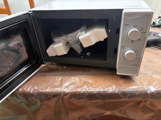 Microondas Panasonic 20L NN-E20JWM