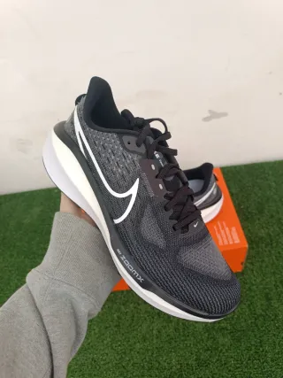 Nike Vomero 17 Scarpe da Corsa