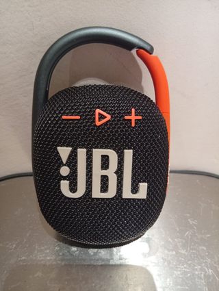 Cassa JBL Clip 4 nera e arancione