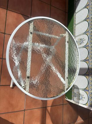 Mesa redonda cristal y metal