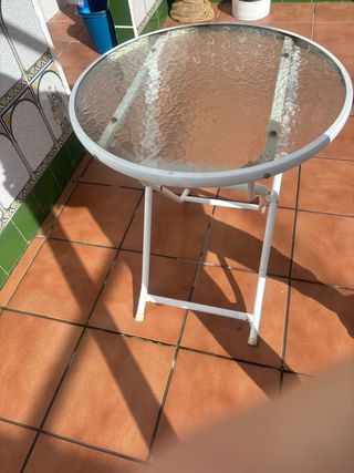 Mesa redonda cristal y metal