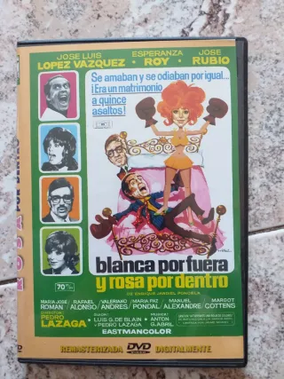 1 DVD Blanca por fuera y rosa por dentro