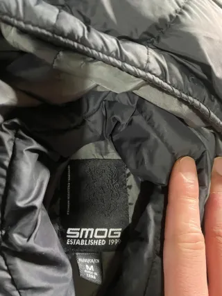 Plumífero hombre negro