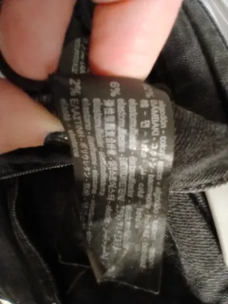 Pantalón vaquero negro Zara