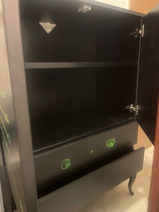 Armario aparador con diseño de cuento,