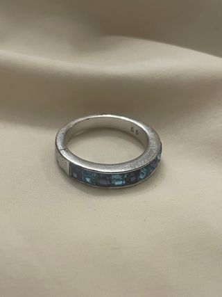 Anillo Swarovski piedras azules y moradas