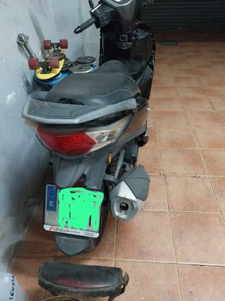Moto SYM 125cc Shynphonie2 para circular o piezas